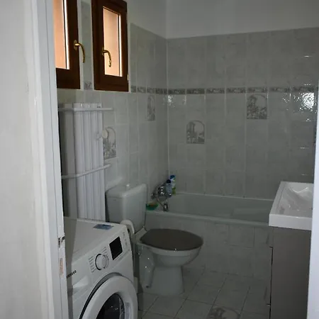 Maison De Pour 10 Personnes De 4 Front De Corse-du-sud Casa vacanze Appietto