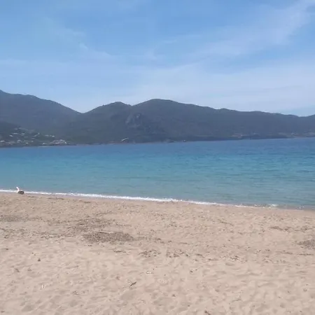 Maison De Pour 10 Personnes De 4 Front De Corse-du-sud *