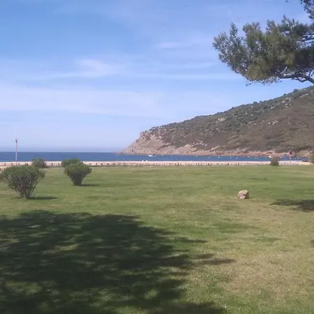 Maison De Pour 10 Personnes De 4 Front De Corse-du-sud Casa de Férias