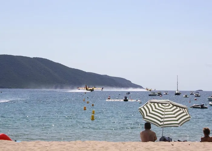 Maison De Pour 10 Personnes De 4 Front De Corse-du-sud Appietto