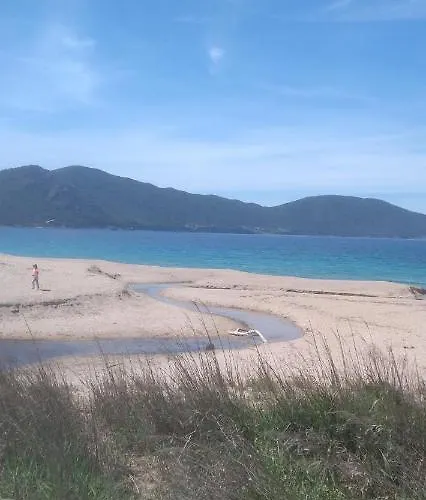 Maison De Pour 10 Personnes De 4 Front De Corse-du-sud * Appietto