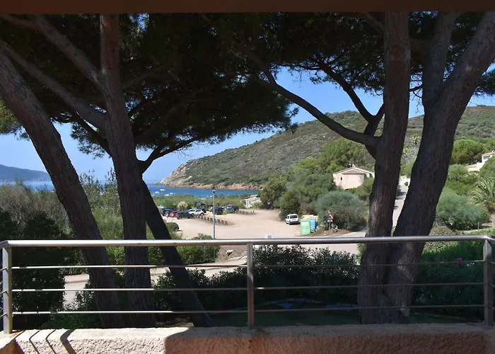 Maison De Pour 10 Personnes De 4 Front De Corse-du-sud Casa de Férias