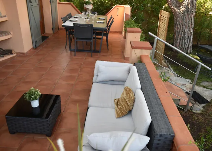 Maison De Pour 10 Personnes De 4 Front De Corse-du-sud Casa de Férias