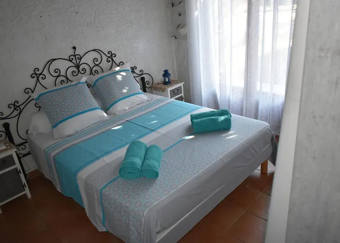 Maison De Pour 10 Personnes De 4 Front De Corse-du-sud *